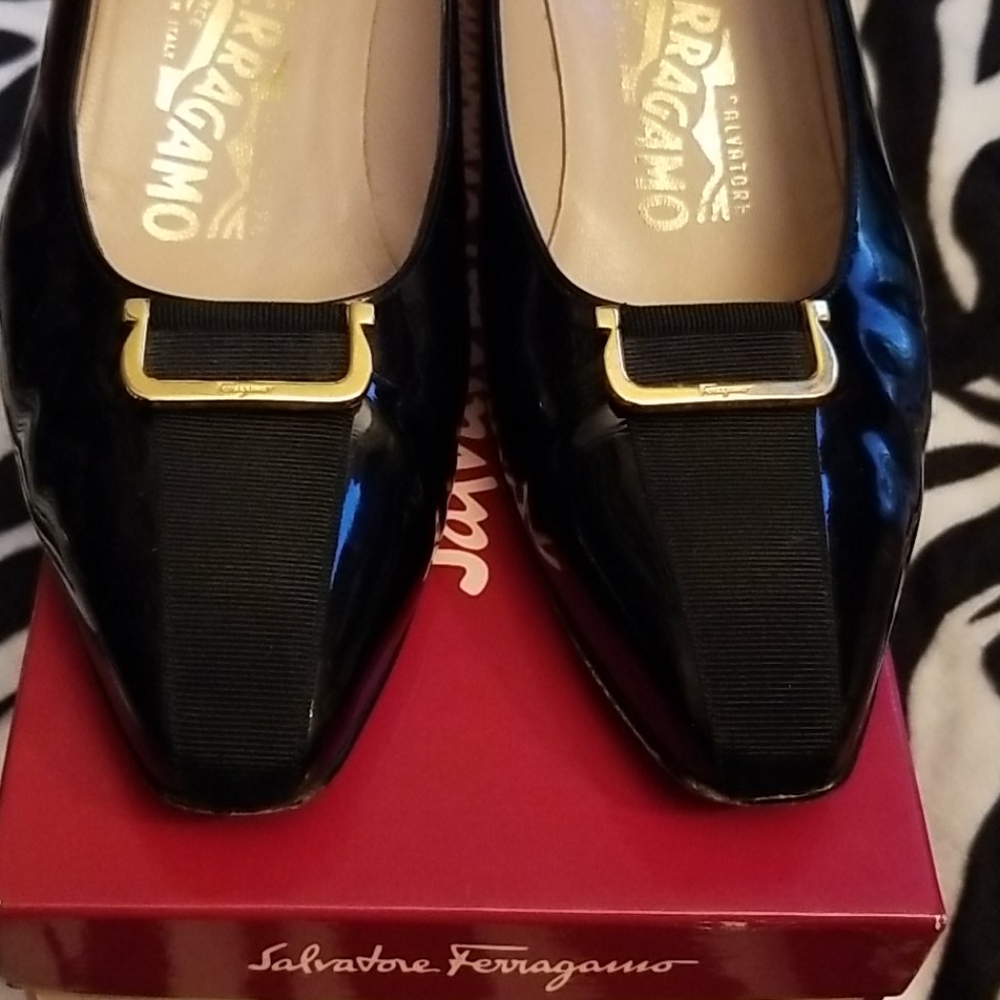 Shoes - Picture 3 of 7